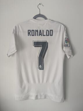 Real Madrid Ronaldo Jersey Small Soccer Football Shirt